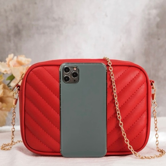 Mini Chevron Chain Crossbody Bag *NEW* - Picture 3 of 9